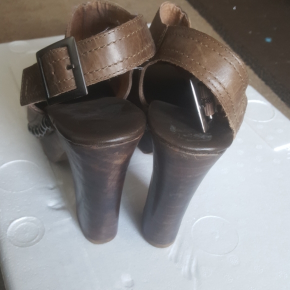 Suede Peep - Picture 3 of 9